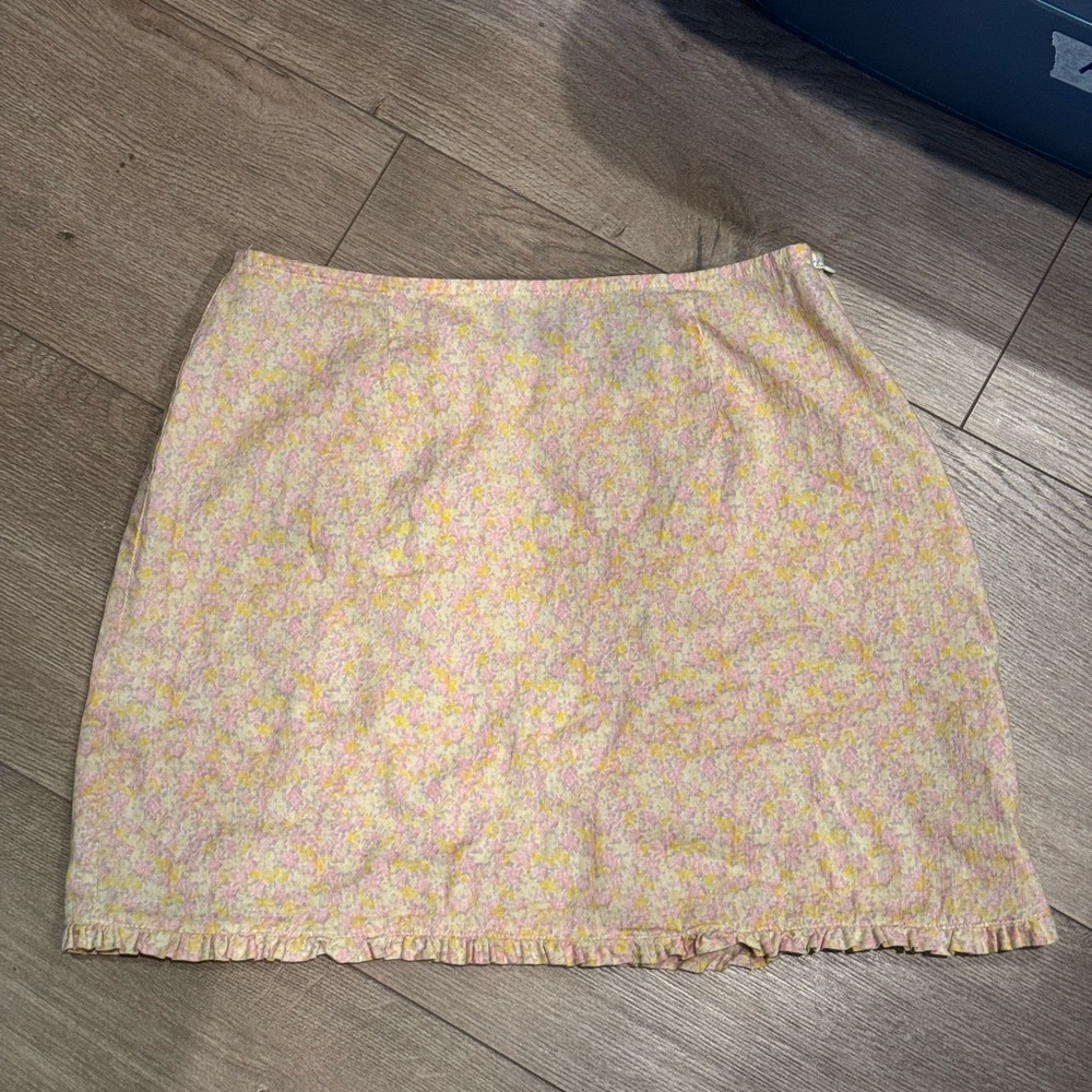Express Pastel Floral mini Skirt